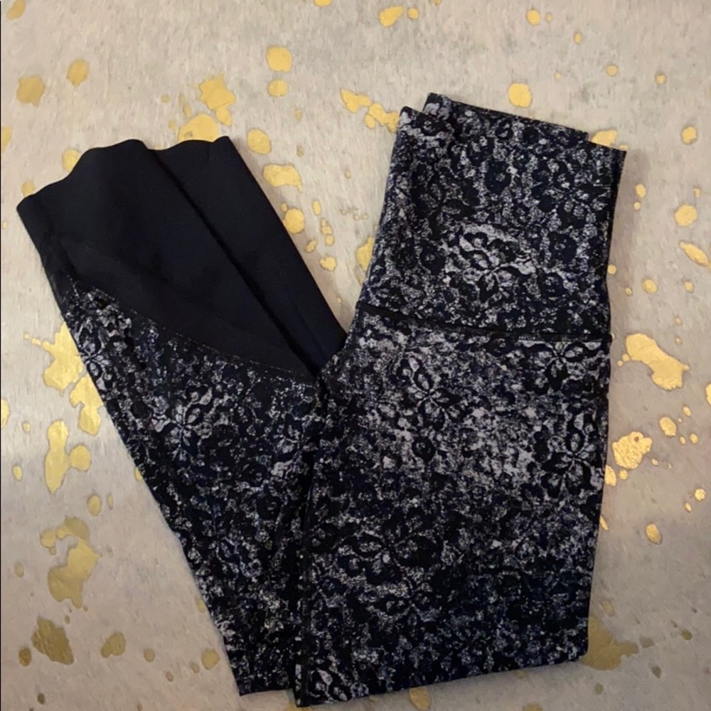 Lululemon Wunder Under leggings